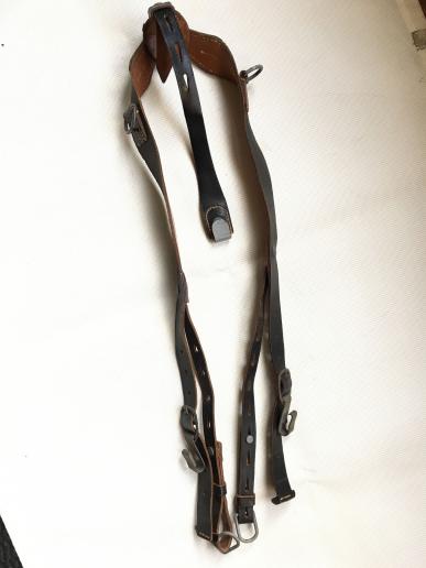 Late War Leather Y-straps