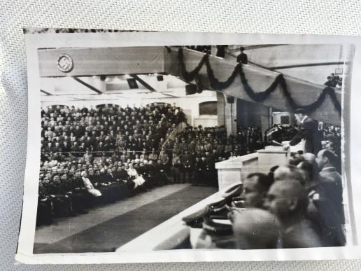 Press Photo 'Der  Führer Spricht'