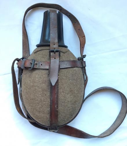WH (Heer) 1L Canteen and Cup
